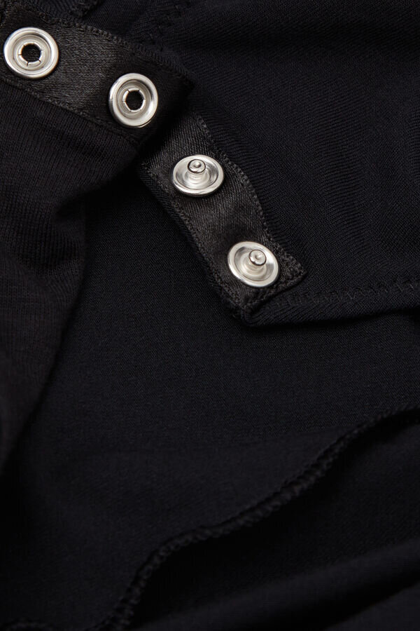 Body essenziale in modal a maniche lunghe con schiena scoperta Body essenziale in modal a maniche lunghe con schiena scoperta