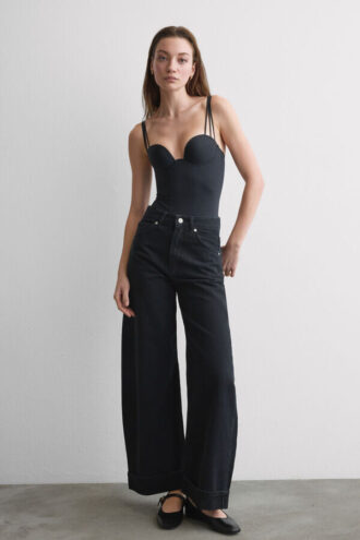 Body Ilenia in Ultralight Microfiber