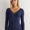 Camicia a maniche lunghe in cashmere ultraleggero con pizzo Camicia a maniche lunghe in cashmere ultraleggero con pizzo