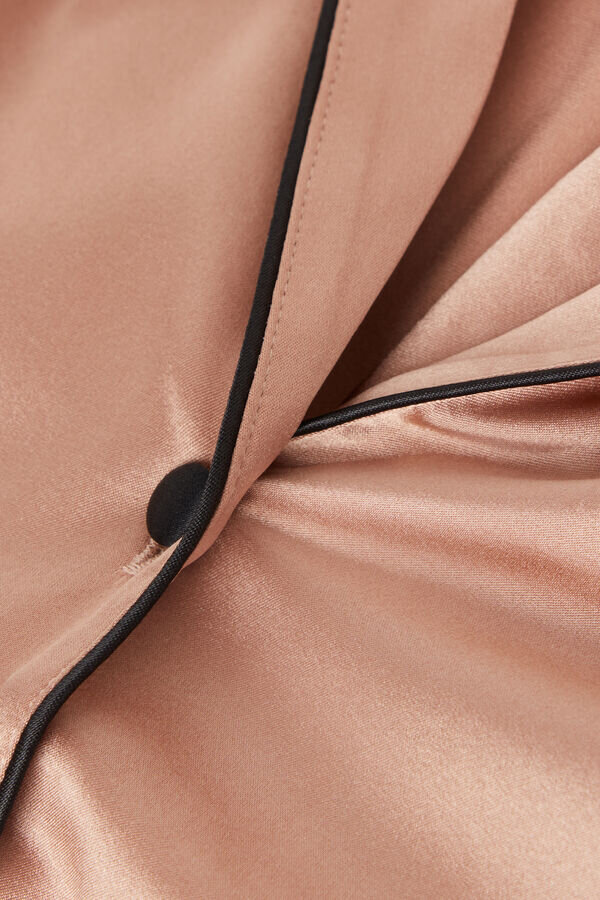 Camicia da uomo in seta a maniche corte Camicia da uomo in seta a maniche corte