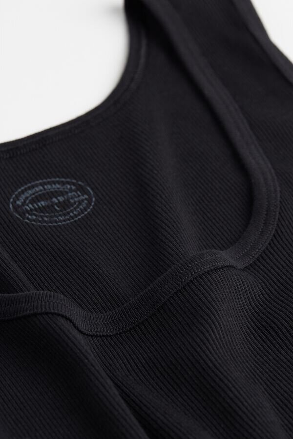 Canotta a costine in cotone di alta qualità Canotta a costine in cotone di alta qualità