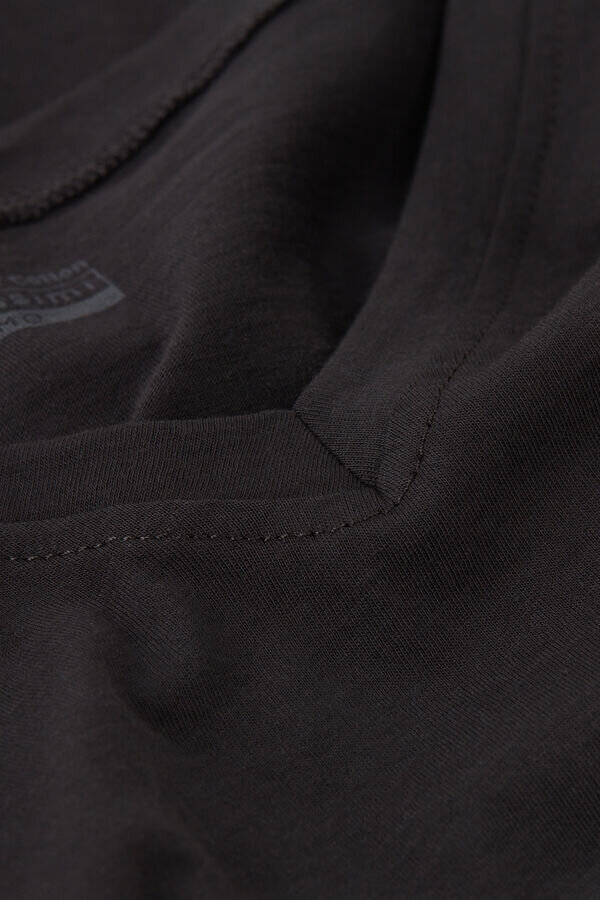 Canotta con scollo a V in cotone extrafine di qualità superiore Canotta con scollo a V in cotone extrafine di qualità superiore