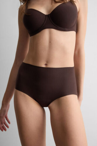 Hipster a vita alta dal comfort superiore Hipster a vita alta dal comfort superiore