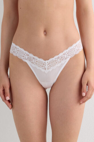 Pizzo e microfibra Modello Braziliano anni ’80