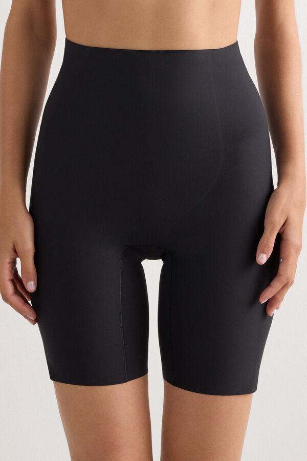 Shorts in microfibra con taglio grezzo Shorts in microfibra con taglio grezzo