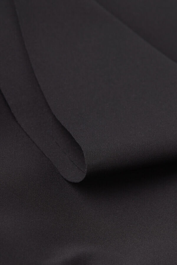 Shorts in microfibra con taglio grezzo Shorts in microfibra con taglio grezzo