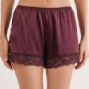 Shorts in seta con bordi in pizzo Shorts in seta con bordi in pizzo