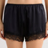 Shorts in seta con bordi in pizzo