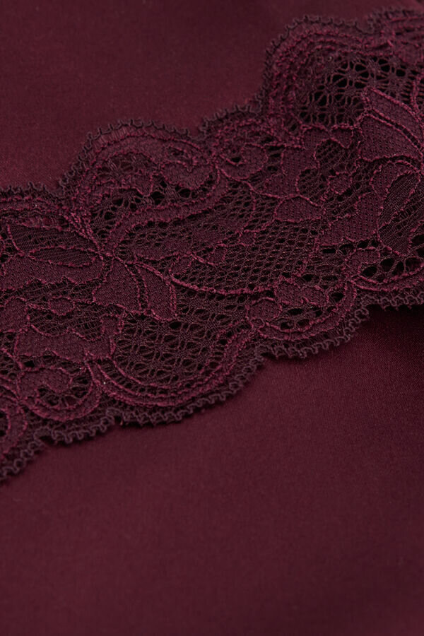 Shorts in seta con bordi in pizzo Shorts in seta con bordi in pizzo