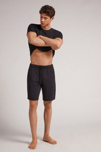 Shorts in seta e modal