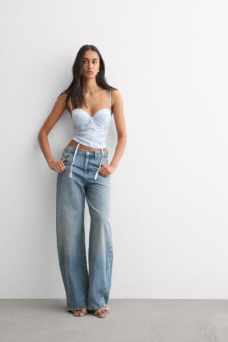 Silky Flowers Anna Merrywidow