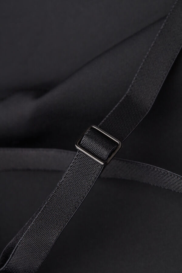 Slip modellante in microfibra senza cuciture Slip modellante in microfibra senza cuciture