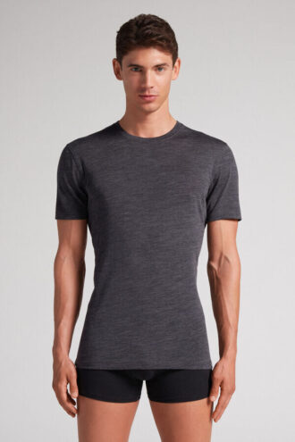 T-shirt a maniche corte in lana merino elasticizzata