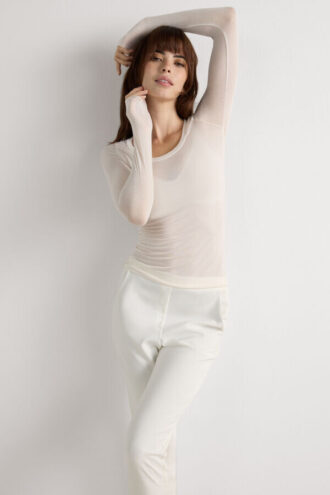 Top a maniche lunghe con scollo rotondo in modal ultraleggero e cashmere