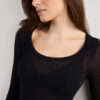 Top a maniche lunghe con scollo rotondo in modal ultraleggero e cashmere