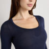 Top a maniche lunghe con scollo rotondo in modal ultraleggero e cashmere