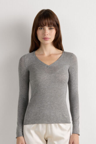 Top con scollo a V in modal ultraleggero con cashmere