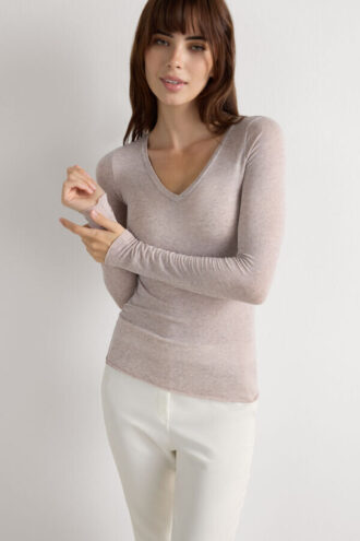Top con scollo a V in modal ultraleggero con cashmere