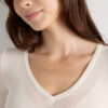 Top con scollo a V in modal ultraleggero con cashmere Top con scollo a V in modal ultraleggero con cashmere