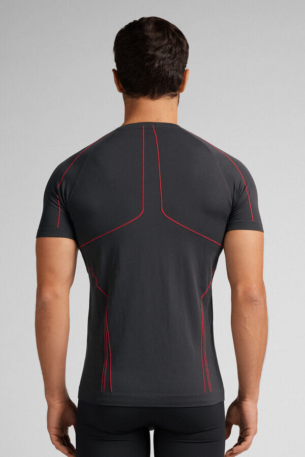 Top sportivo tecnico a maniche corte Top sportivo tecnico a maniche corte
