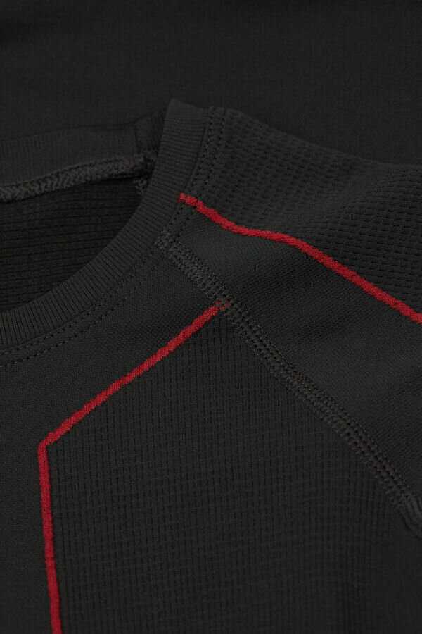 Top sportivo tecnico a maniche corte Top sportivo tecnico a maniche corte