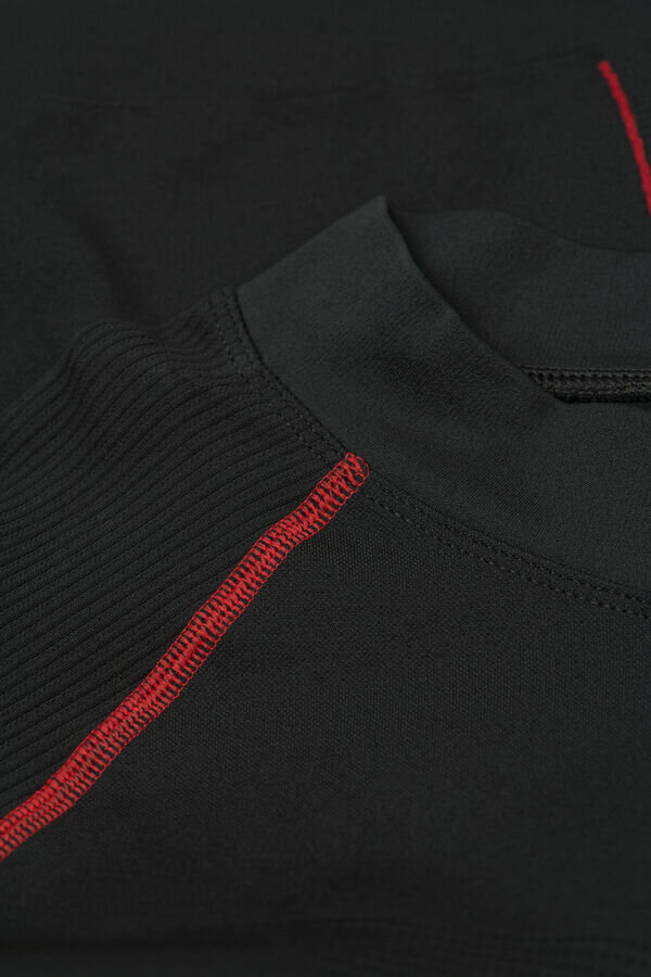 Top sportivo tecnico a maniche lunghe Top sportivo tecnico a maniche lunghe