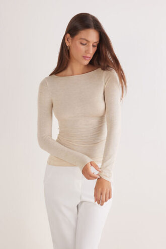 Top ultraleggero in modal e cashmere con scollo a barchetta