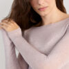 Top ultraleggero in modal e cashmere con scollo a barchetta Top ultraleggero in modal e cashmere con scollo a barchetta