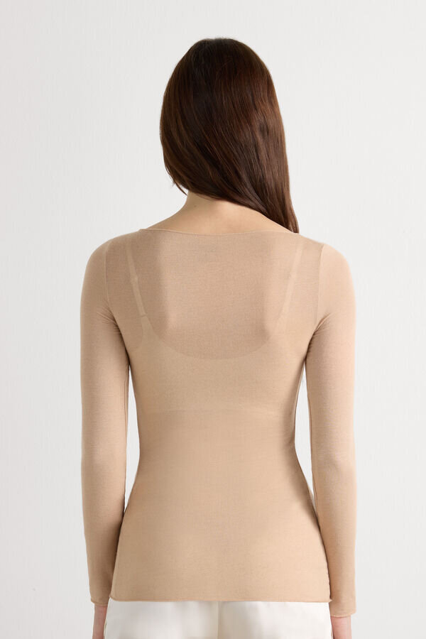 Top ultraleggero in modal e cashmere con scollo a barchetta Top ultraleggero in modal e cashmere con scollo a barchetta