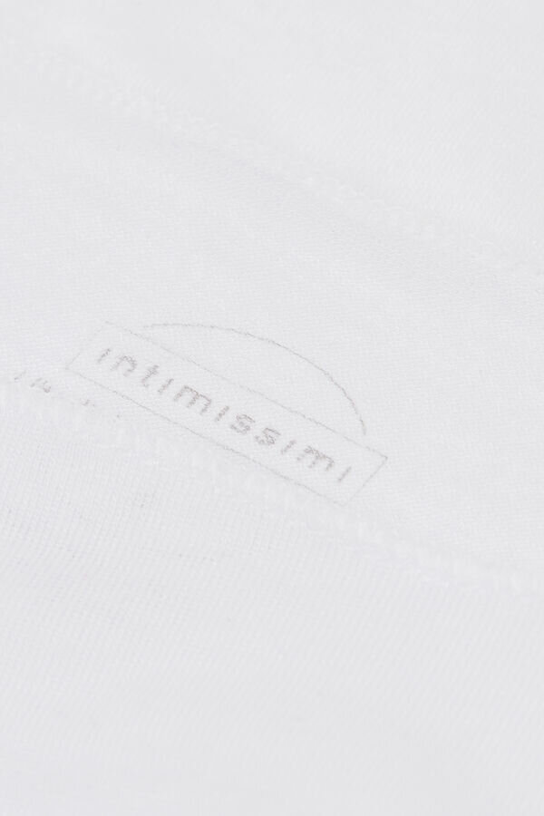 Top ultraleggero in modal e cashmere con scollo a barchetta Top ultraleggero in modal e cashmere con scollo a barchetta